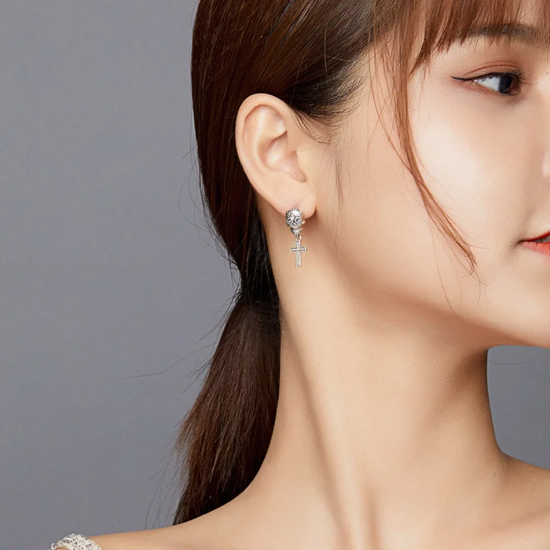 (afbeelding voor) PANDORA Schedel kruis Oorhangers - BSE419 - Bekijken 8