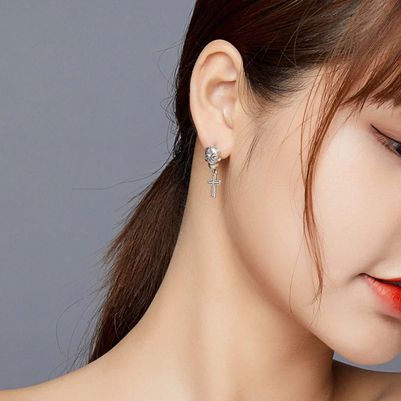 (afbeelding voor) PANDORA Schedel kruis Oorhangers - BSE419 - Bekijken 9