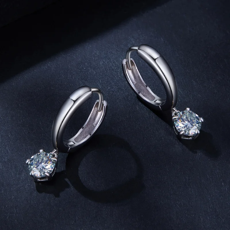 (afbeelding voor) Pandora-stijl 0,5 karaat Moissanite oorbellen met hangers (Twee certificaten) - - Bekijken 3