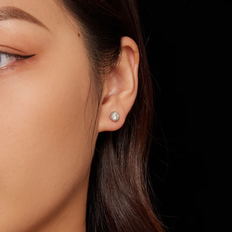 (afbeelding voor) Pandora-stijl Oorringen met Bezel-gezette Moissanite Studs - MSE026 - Bekijken 7