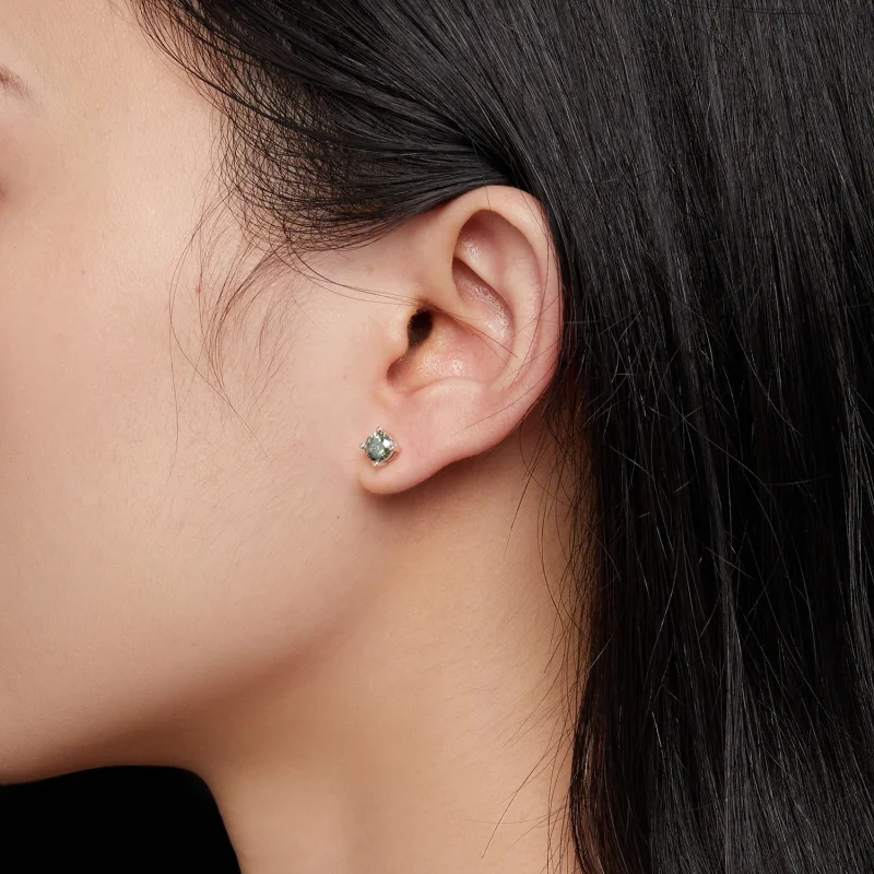 (afbeelding voor) Pandora-stijl 0,5 karaat vierklauws Moissanite-stekeroorbellen - MSE003-CFS - Bekijken 5