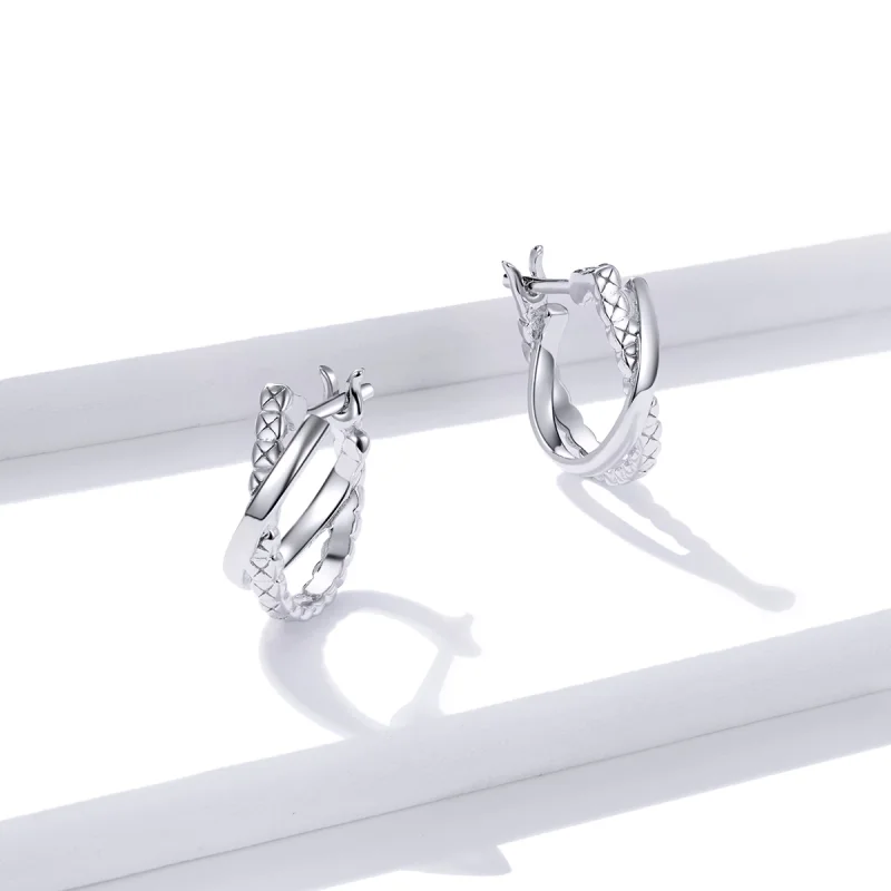 (afbeelding voor) Pandora Style Ledertextuur Oorringen - BSE440 - Bekijken 3