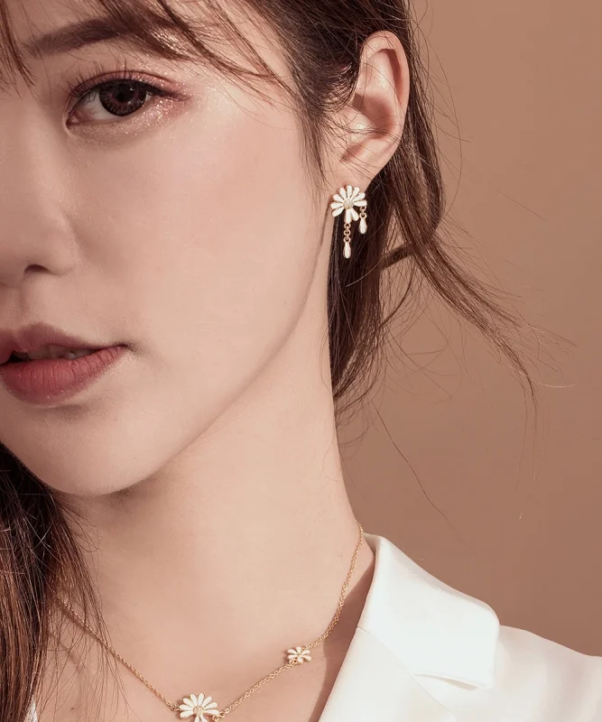 (afbeelding voor) Pandora Style Madeliefje Oorknopjes - BSE159 - Bekijken 5