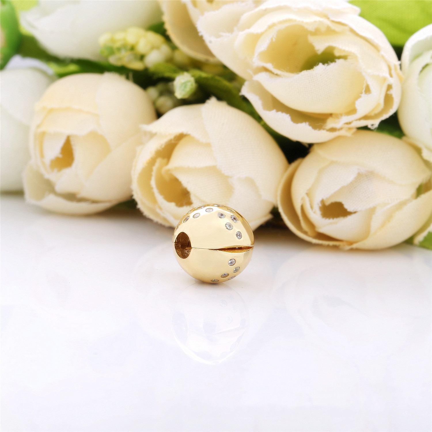 Pandora Gouden Scattered Sparkl Clip 767900CZ