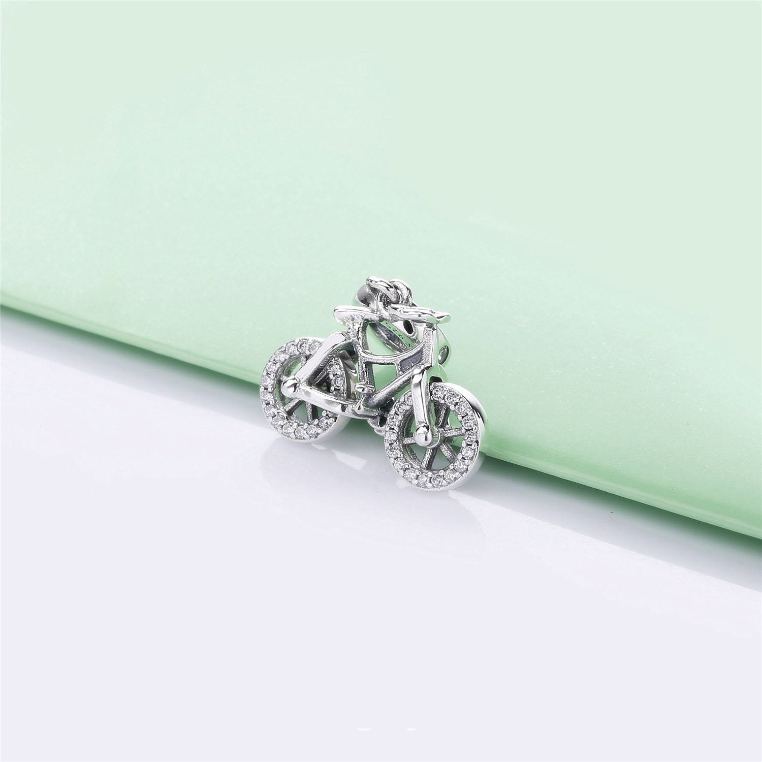 Pandora Brilliant Bicycle Bedel - 797858CZ