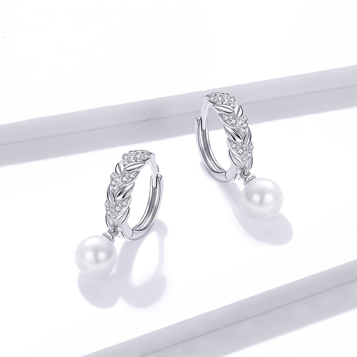 Pandora Style Glanzende Tarwe Oorhangers - BSE446