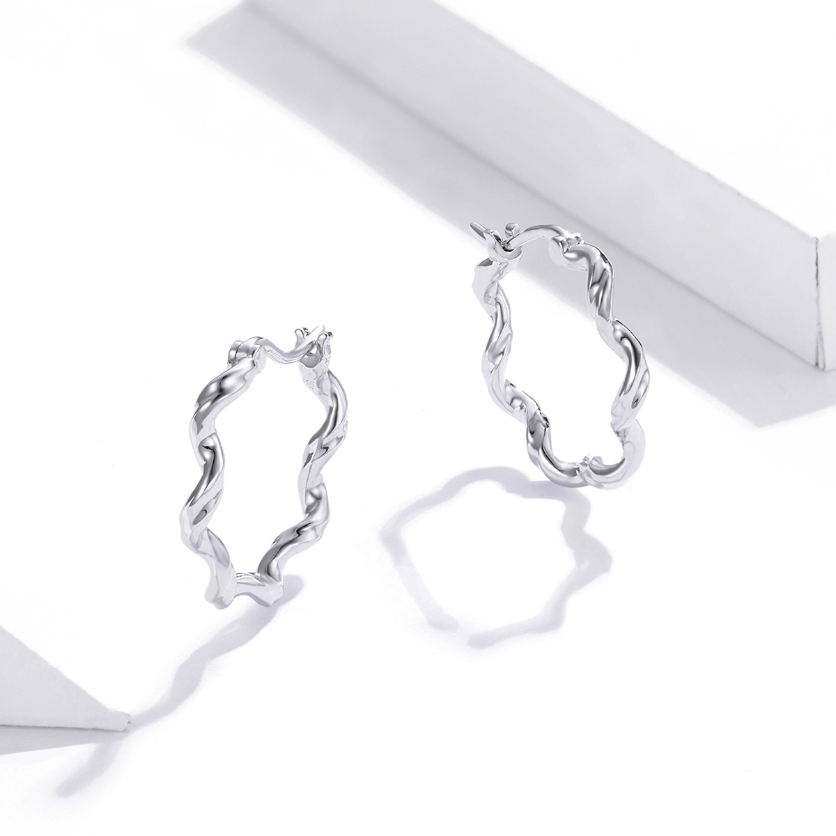 Pandora Style Golf Oorringen - SCE976
