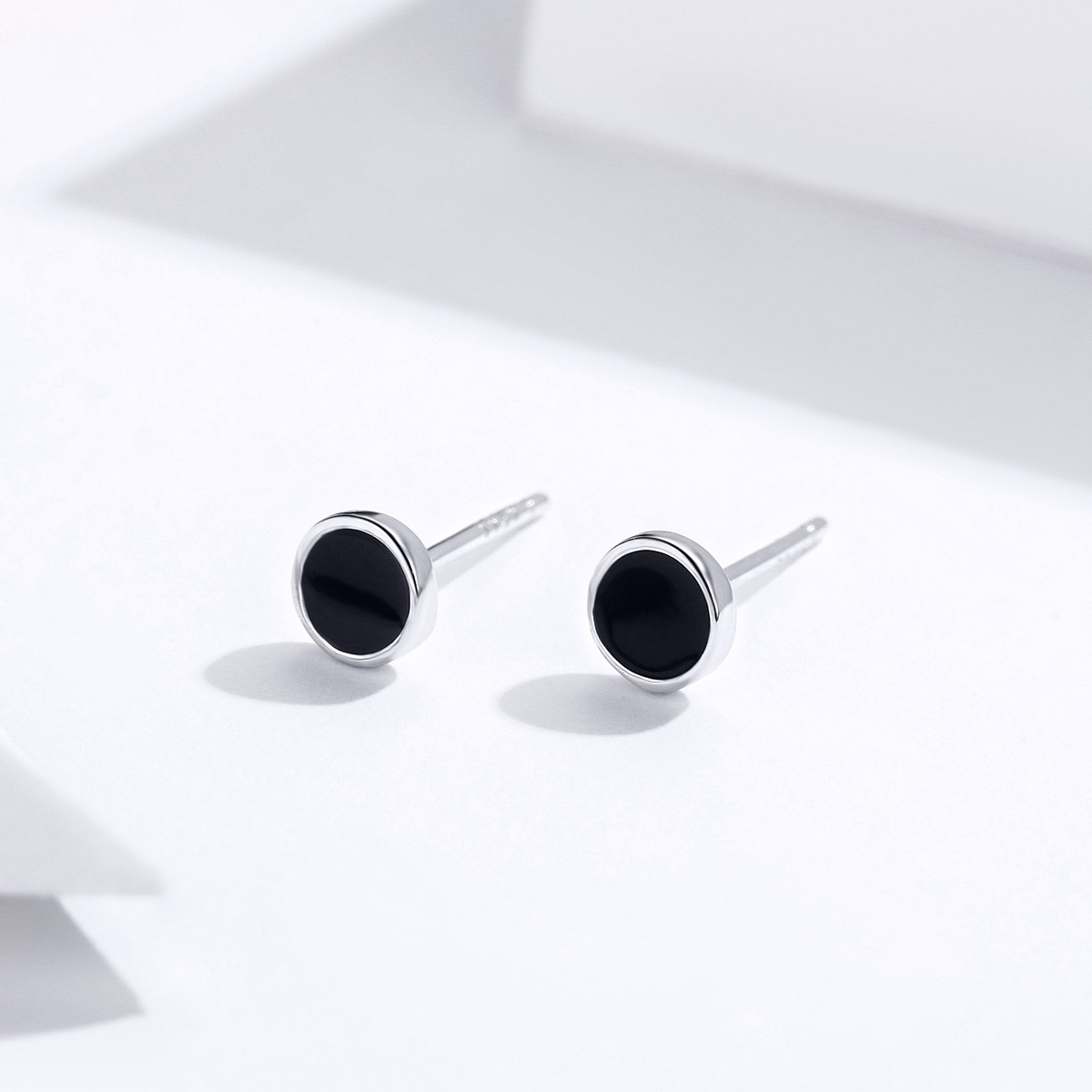 Pandora Style Klein rond stuk Oorknopjes - SCE694
