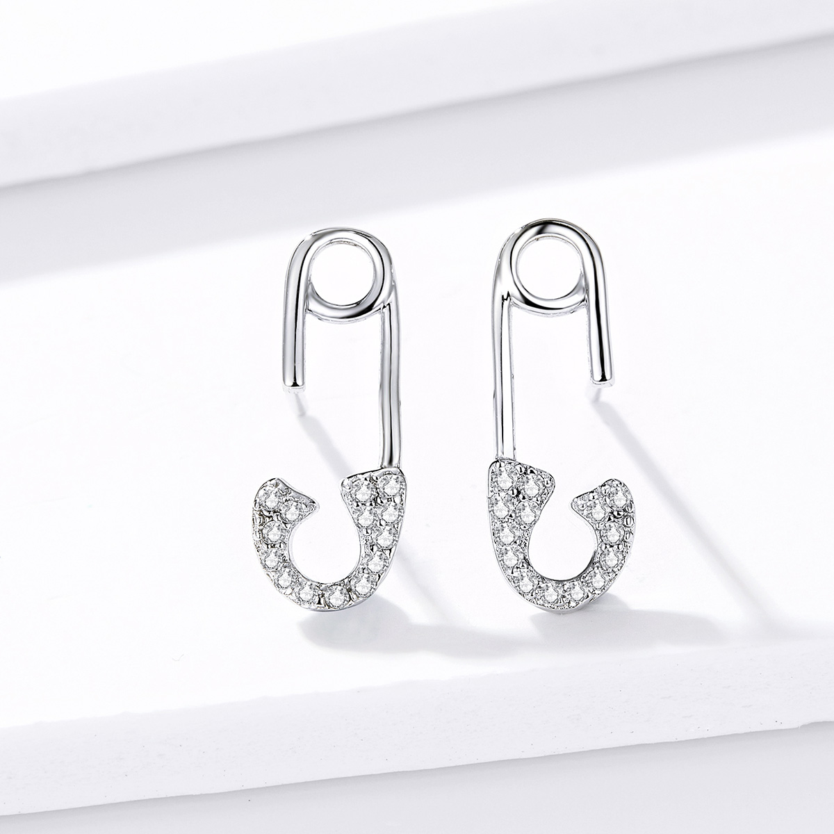 Pandora Style liefdesspeld Oorknopjes - BSE284