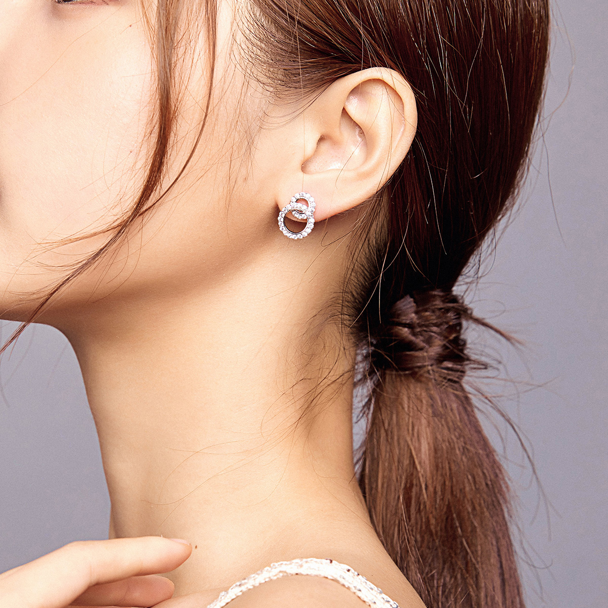 Pandora Style Oogverblindende dubbele ringen Oorknopjes - BSE388