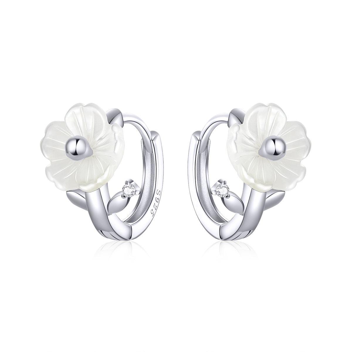 Pandora Style Pure bloemen Oorringen - BSE321 Pandora Style Pure bloemen Oorringen - BSE321