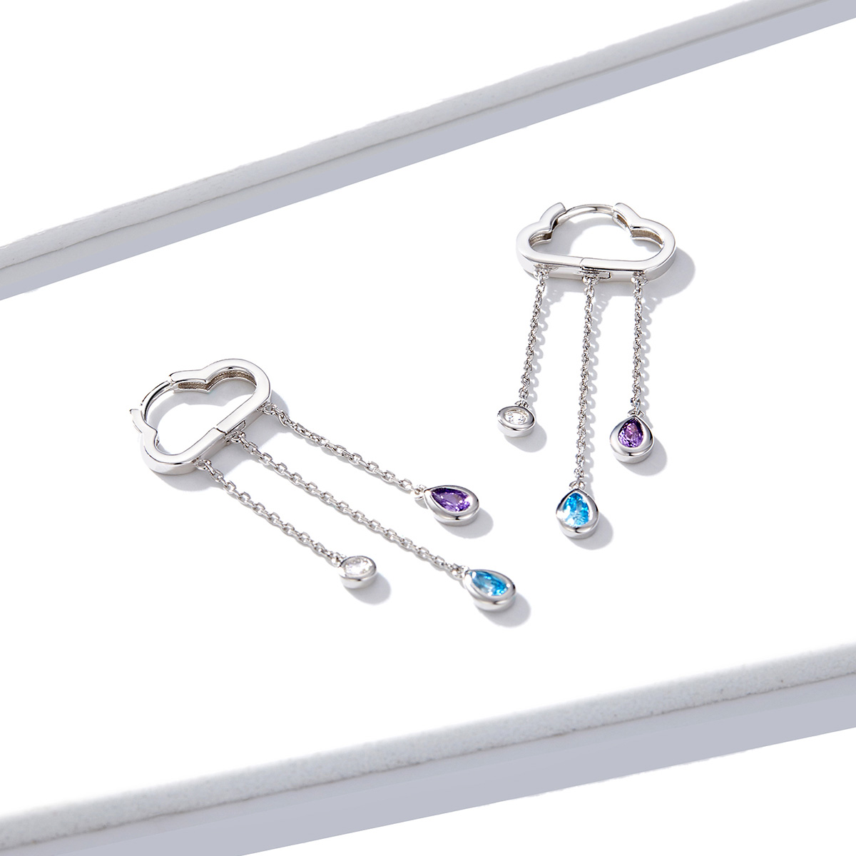 Pandora Style Regenachtige Wolken Oorhangers - BSE220