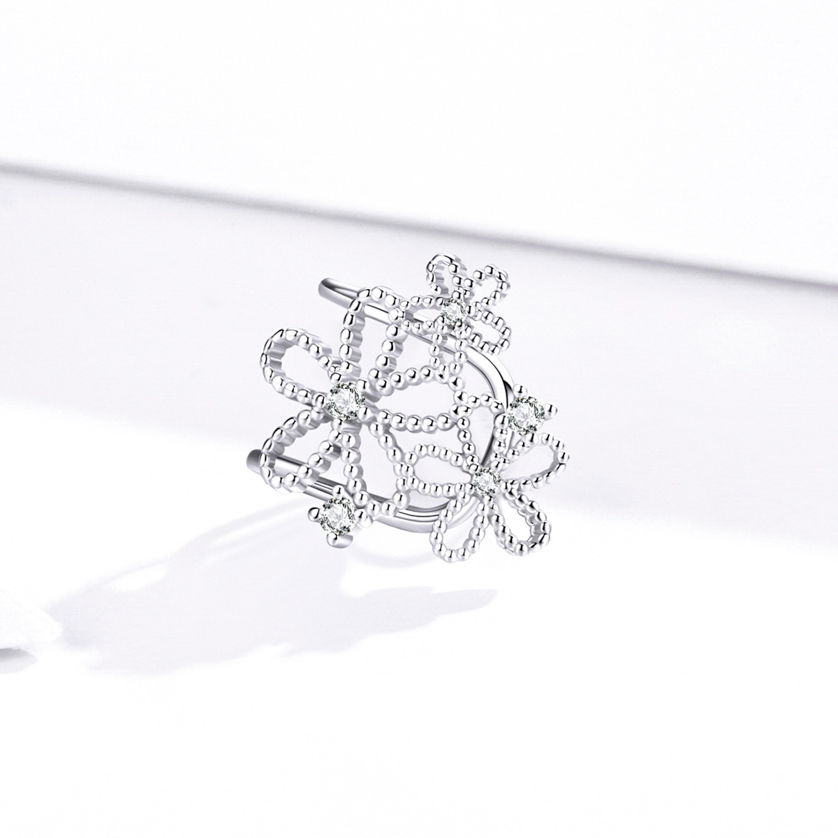 Pandora Style Stralende bloemen Oorknopjes - SCE921