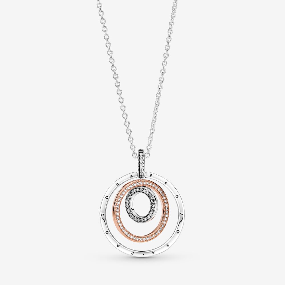 PANDORA Tweekleurige cirkel hanger en halsketting - 389483C01 PANDORA Tweekleurige cirkel hanger en halsketting - 389483C01