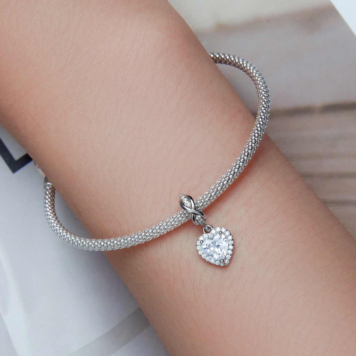 Pandora Style Stralend Hart Hangende Bedel - BSC663