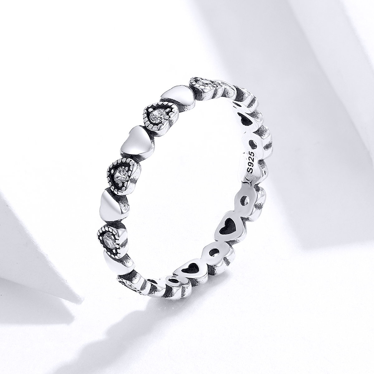Pandora Style Gekruiste harten Ring - SCR140-WH