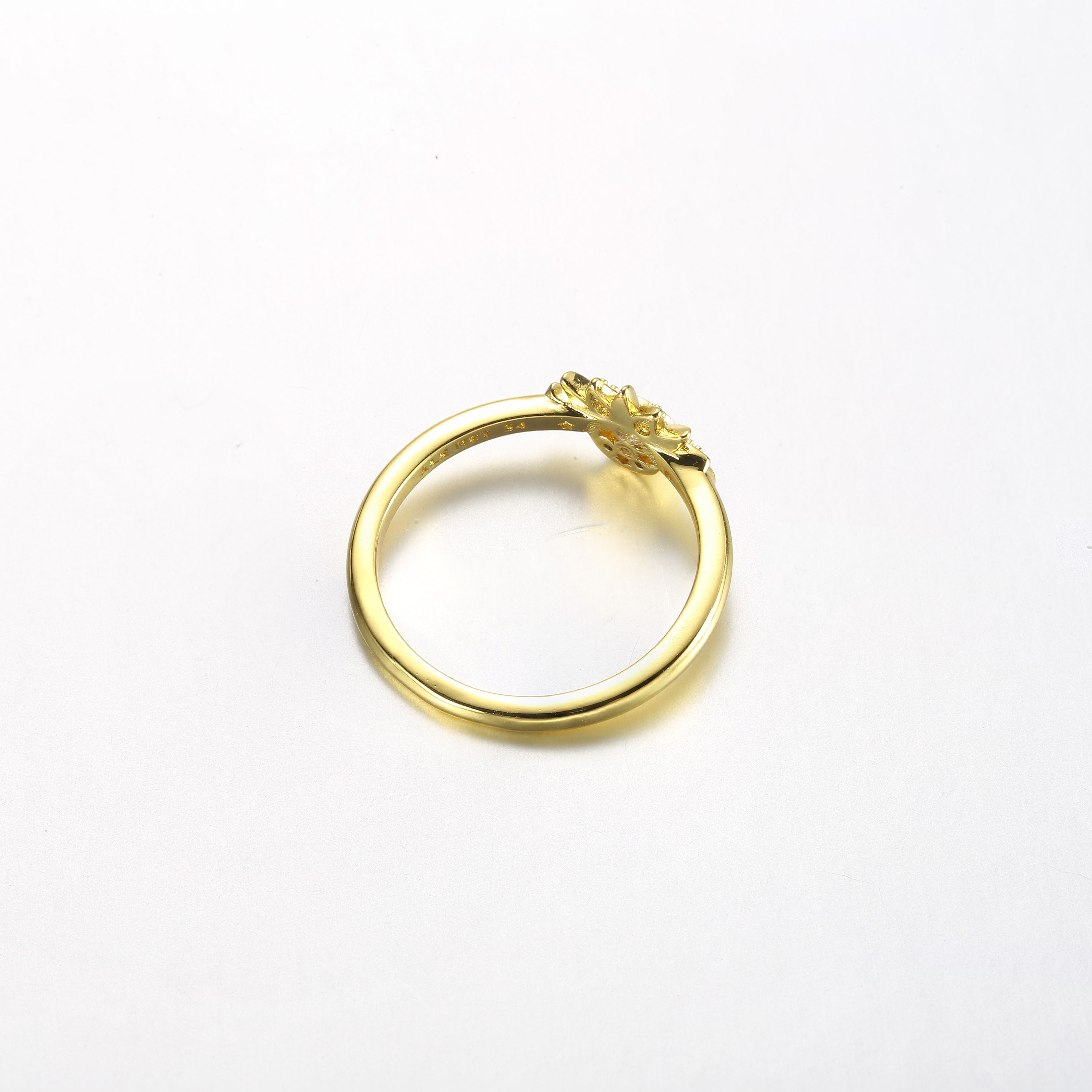 Pandora Celestial Sparkling Sun Ring - 162674C01