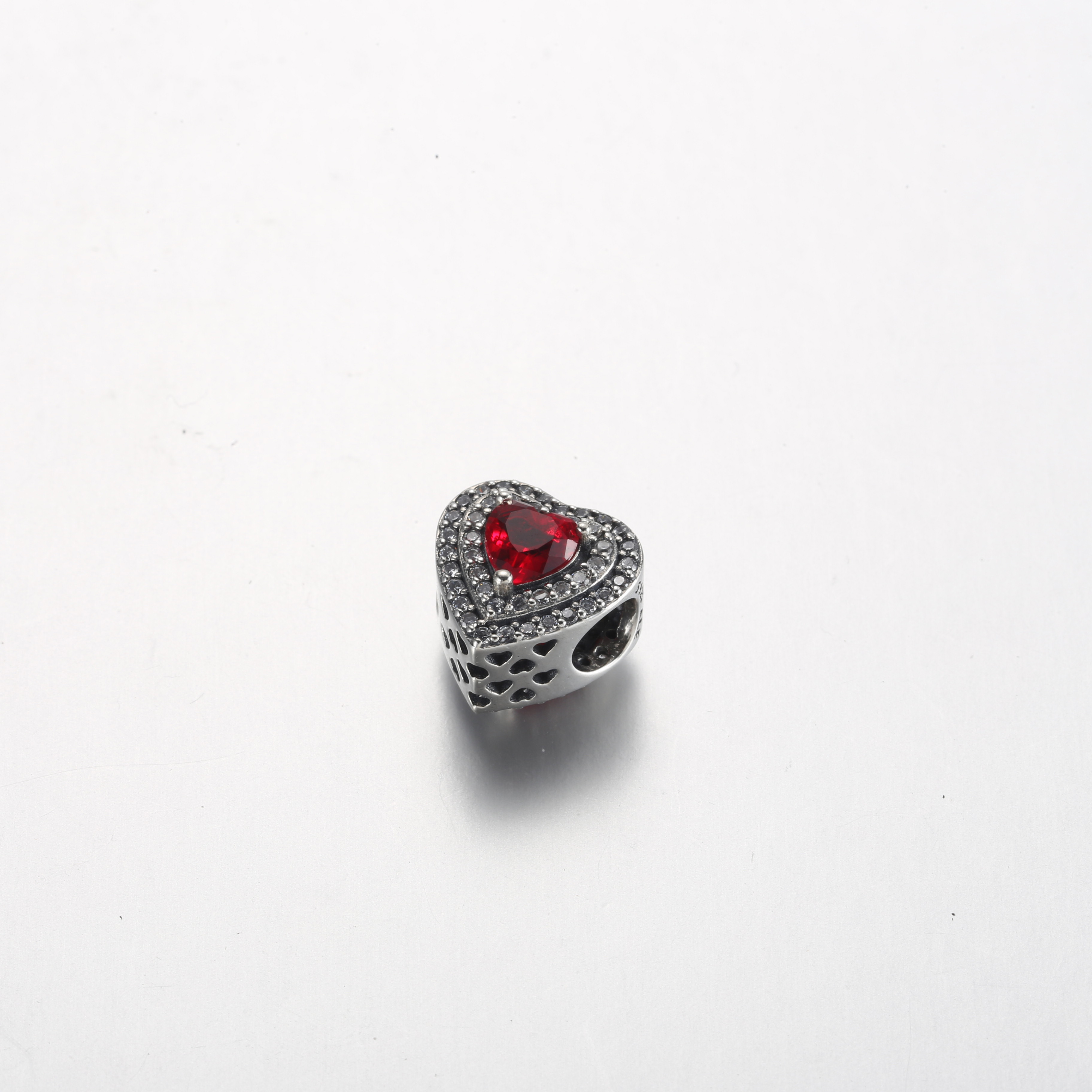 Pandora Sprankelende Niveau Hart Bedel - 799218C02