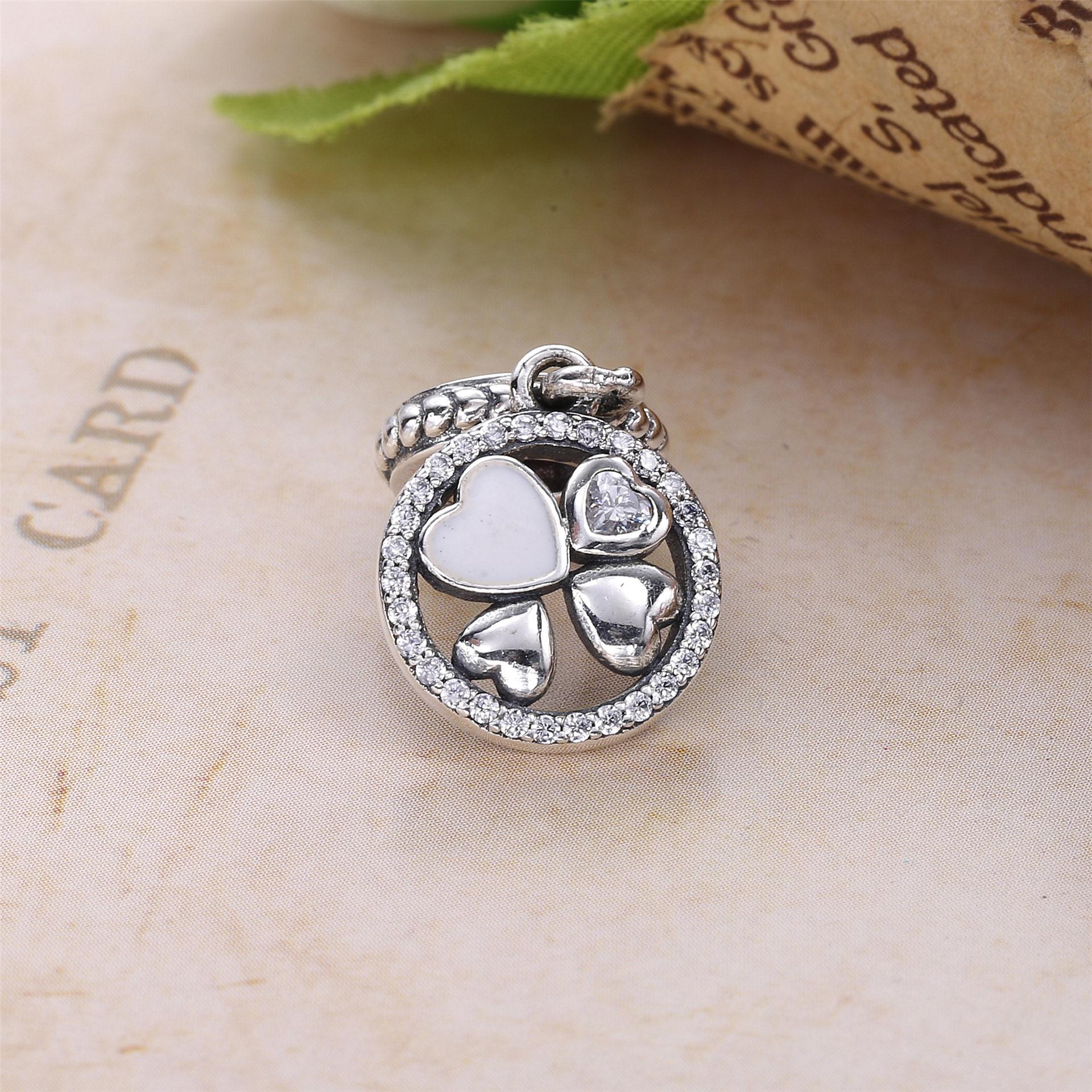 Pandora Zilveren Harten Van Liefde Hangende Bedel 792104CZ