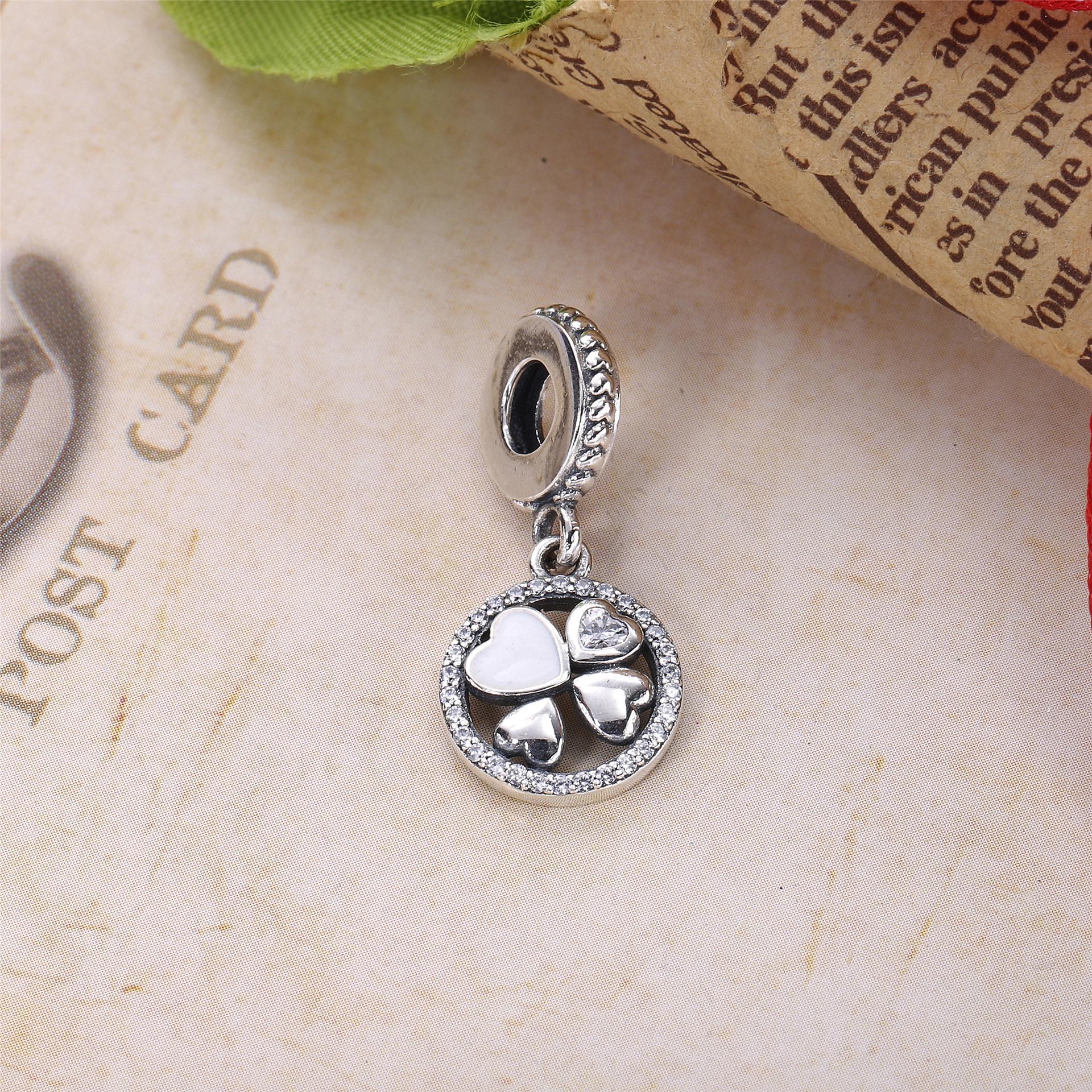 Pandora Zilveren Harten Van Liefde Hangende Bedel 792104CZ