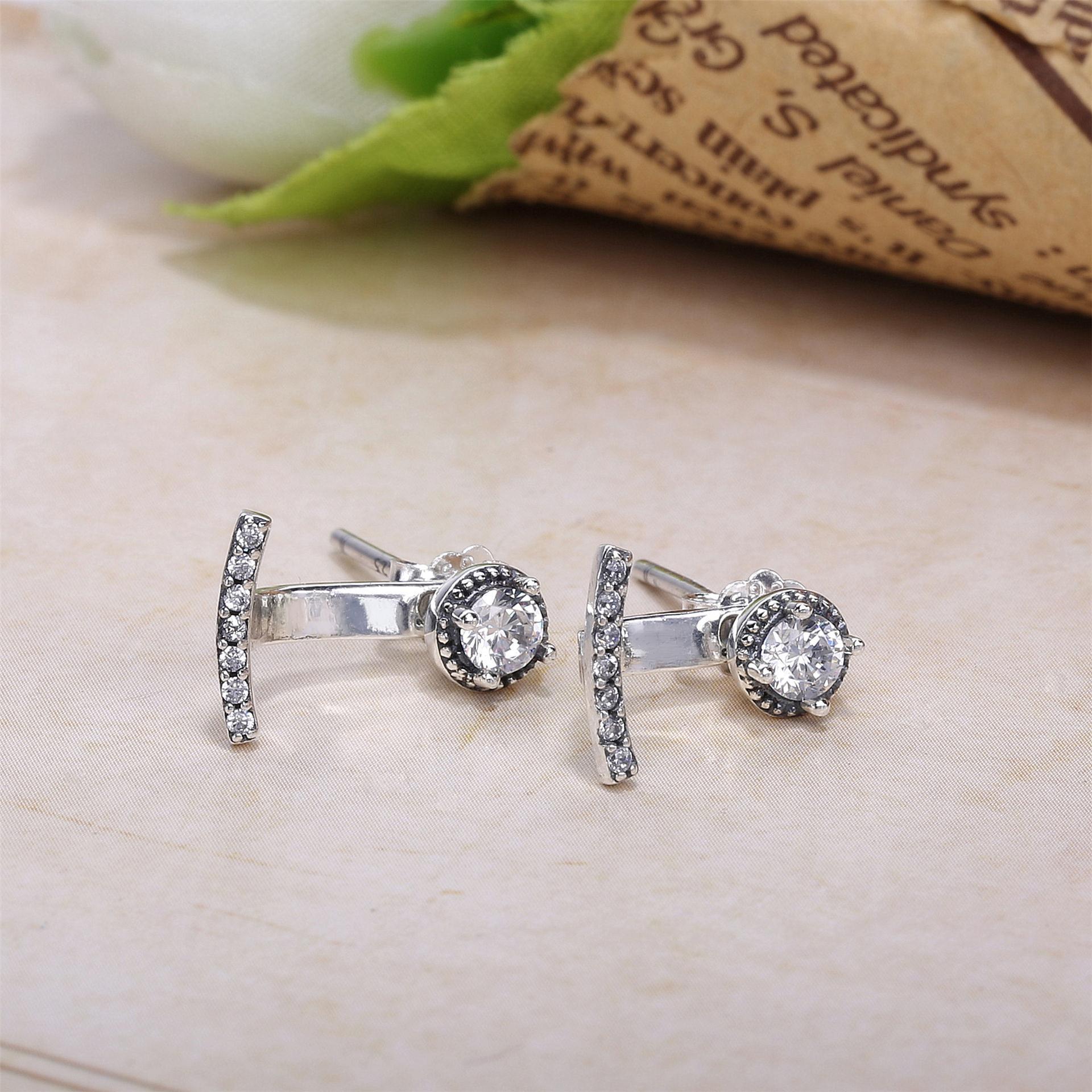 PANDORA Elegante Oorbellen 290743CZ