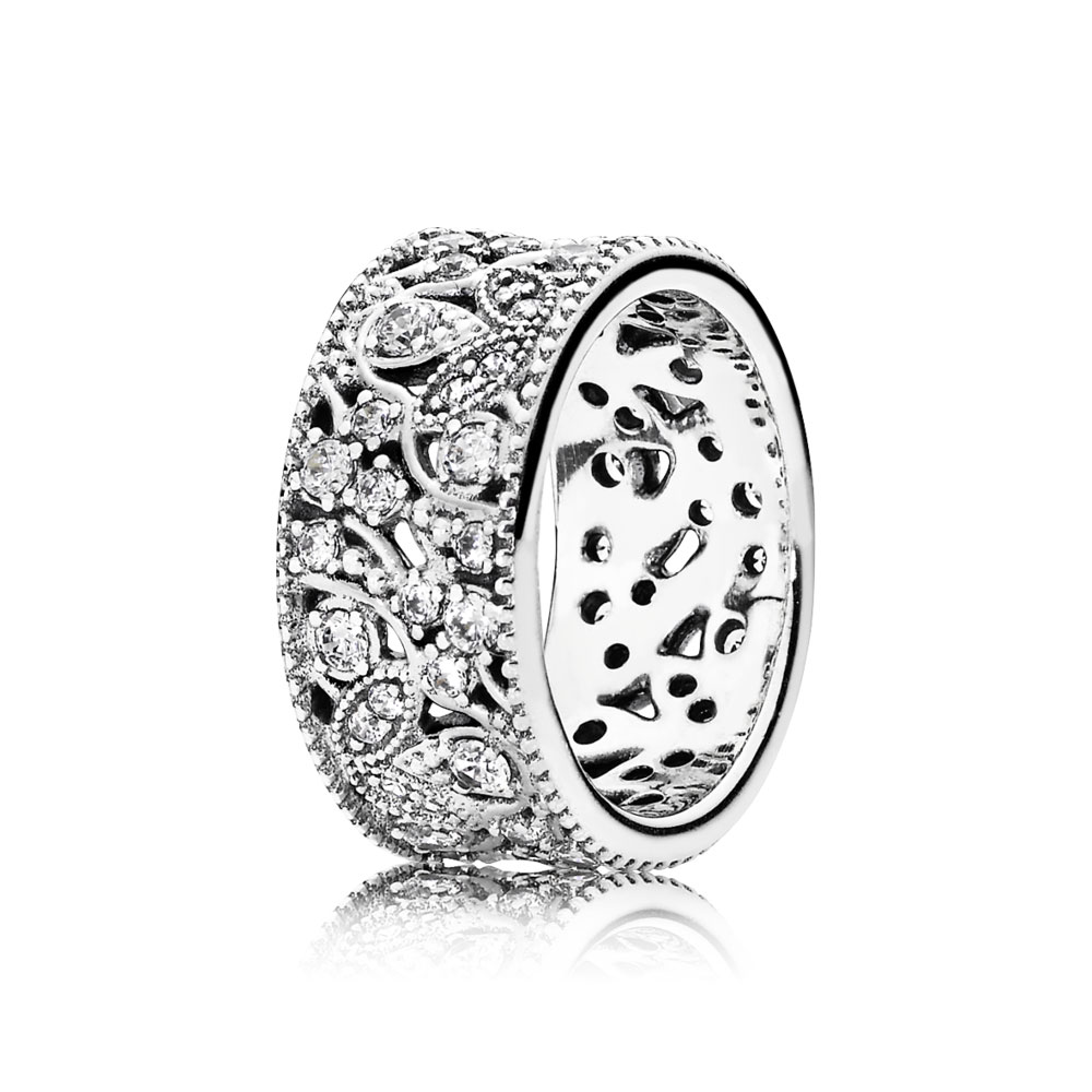 Pandora Zilveren Glinsterende Bladeren Ring 190965CZ Pandora Zilveren Glinsterende Bladeren Ring 190965CZ